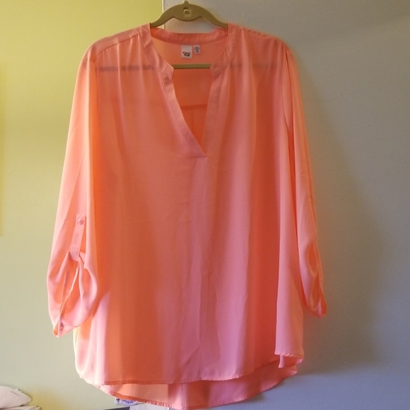 Blouse - Picture 2 of 4